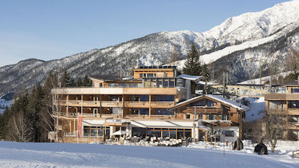 Holzhotel Forsthofalm