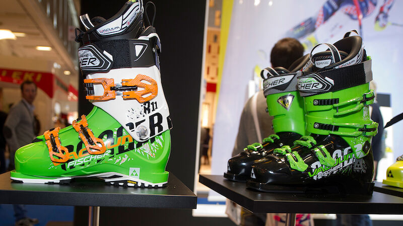 Ski- und Snowboardschuhe richtig lagern