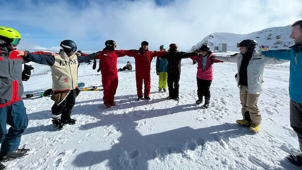Sonne, Sand & Berge: Schneesport-Ausbildung in Griechenland