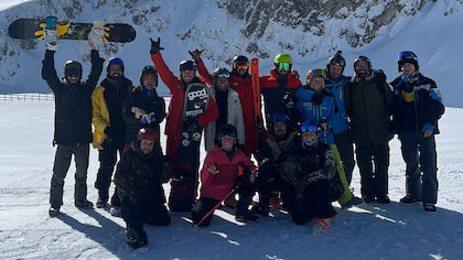 Die Ausbildung lieferte 16 neue, stolze Ski- und Snowboardlehrer