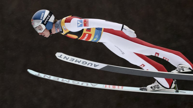 Tschofenig rutscht in Wisla vom Podest