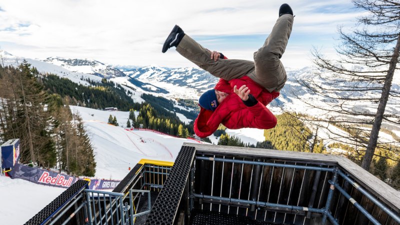 Verrückter Stunt in Kitzbühel: Streif als Parkour-Stunt