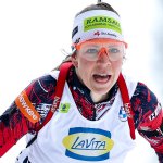 Stark! Biathletin Steiner läuft in Nove Mesto zur Siegerehrung