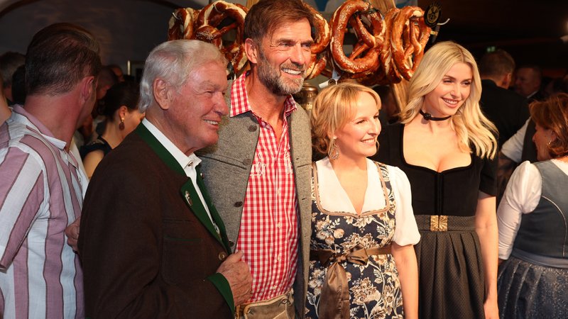 "Arnie", "Kloppo" & Co.: Sie feierten bei der Weißwurstparty