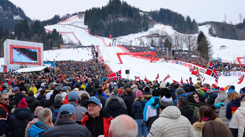 Promis an der Streif - Kitzbühel-Abfahrt