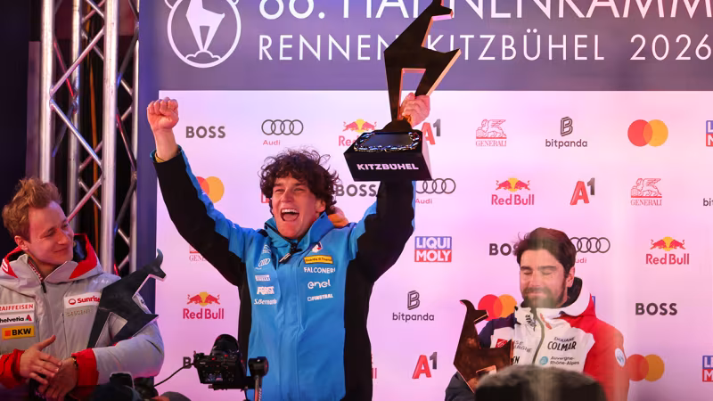 Hahnenkamm-Abfahrt 2026: Die Bilder der Siegerehrung