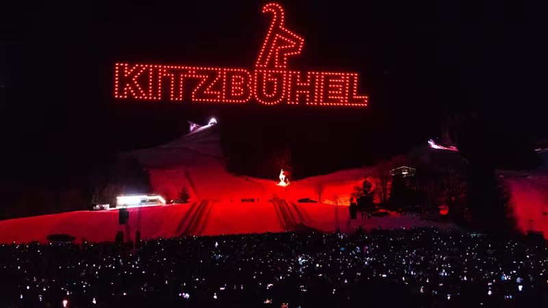 Hahnenkamm-Abfahrt 2026: Die Bilder der Siegerehrung