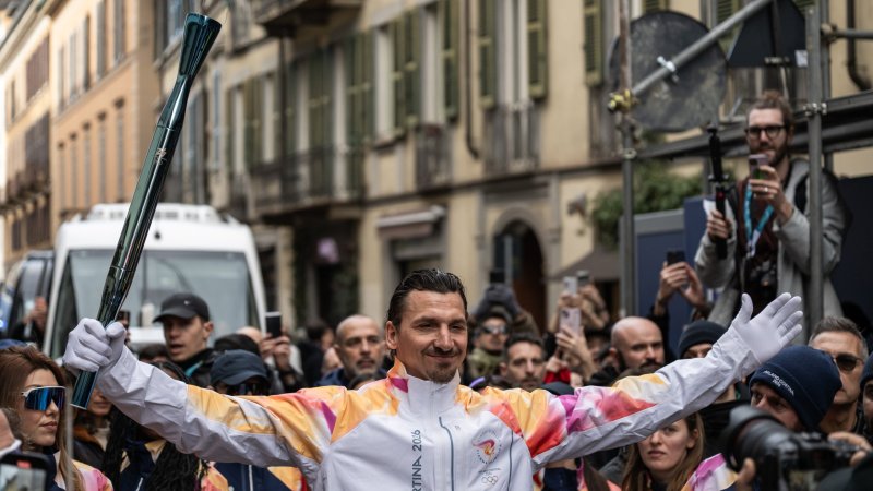 Zlatan als Fackelläufer! Bilder vom Olympischen Fackellauf