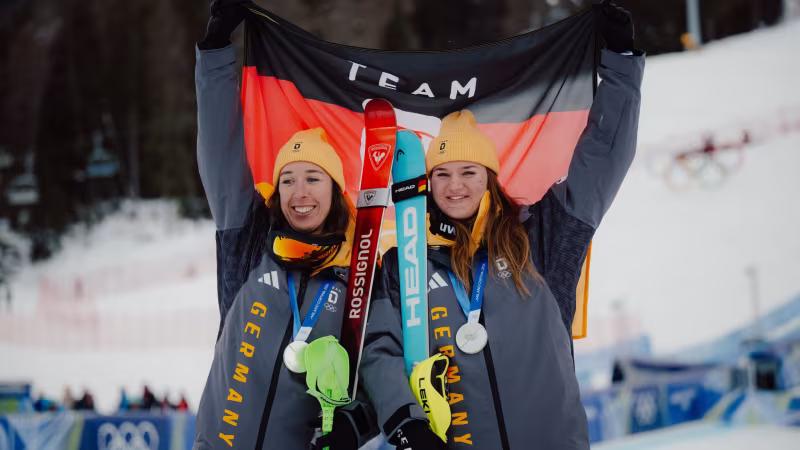 GOLD! Die Jubelbilder der Team-Kombi