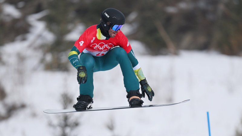 Nach Genickbruch: Australischer Snowboarder im Spital