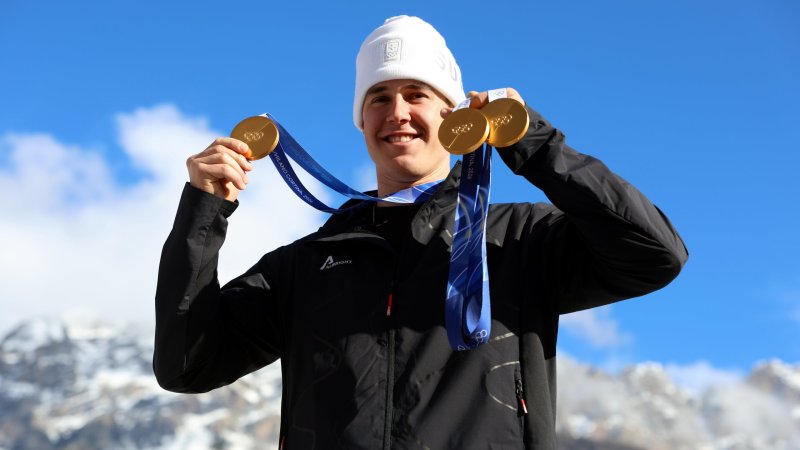 Gold-Bilder! Franjo von Allmen - Ski-König von Olympia