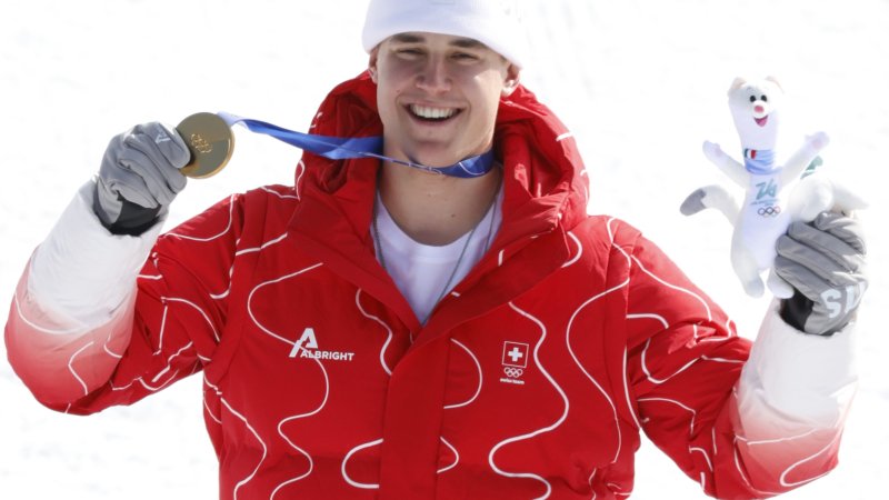 Gold-Bilder! Franjo von Allmen - Ski-König von Olympia