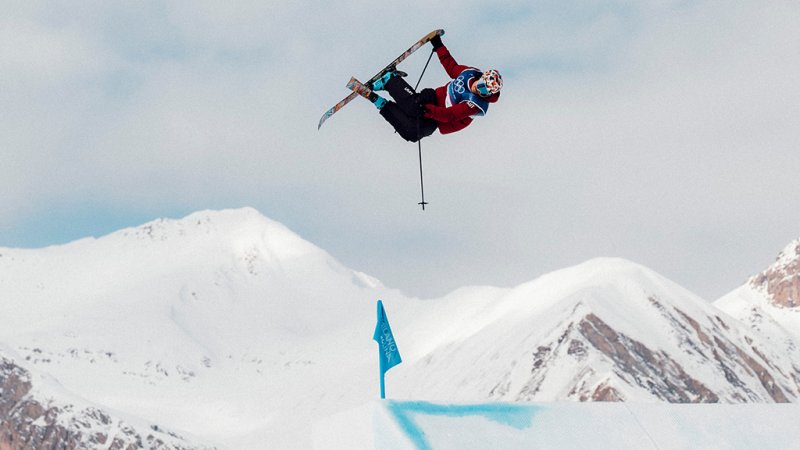 Freeskierin Wolf zieht souverän ins Big-Air-Finale ein