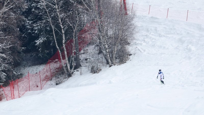 Aus statt Gold: McGrath schnallt Ski ab und läuft von Piste davon