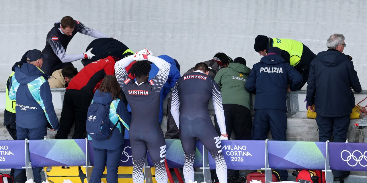 Heftiger Crash! Österreichischer Bob-Pilot ins Spital gebracht
