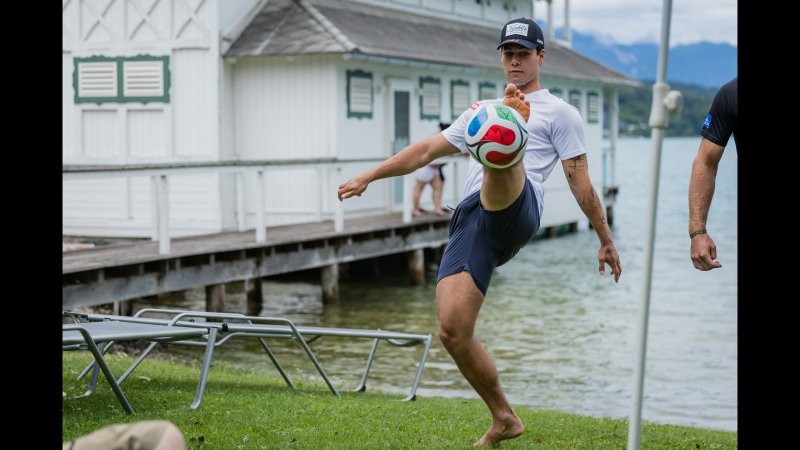 Schwarz, Feller & Co. gehen im Sommertraining baden