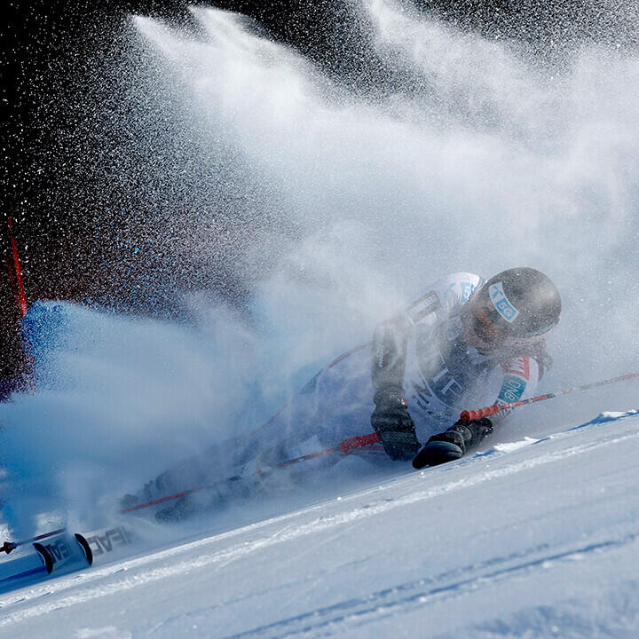 Knie kaputt! Saison-Ende für Ski-Weltmeisterin