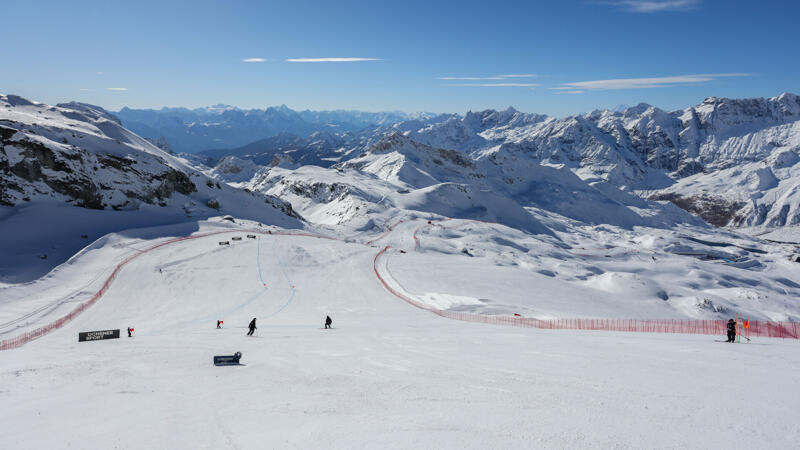 Premiere der neuen Abfahrts-Piste am Matterhorn: Die besten Pics