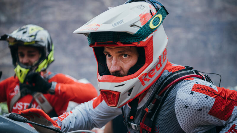 Marcel Hirscher : Er gibt auch auf 2 und 4 Rädern ordentlich Gas