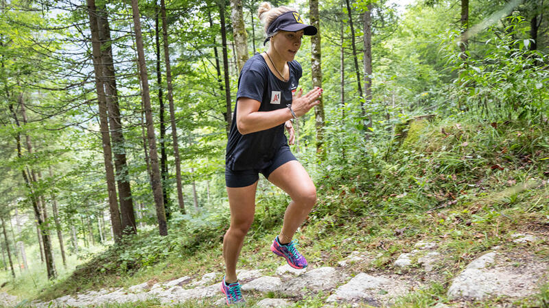 ÖSV-Technikerinnen schwitzen bergauf: Bilder vom Kondi-Training