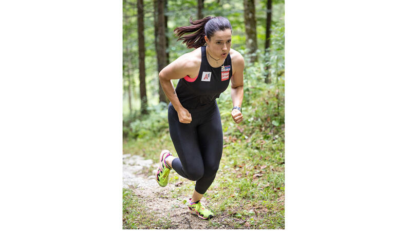 ÖSV-Technikerinnen schwitzen bergauf: Bilder vom Kondi-Training