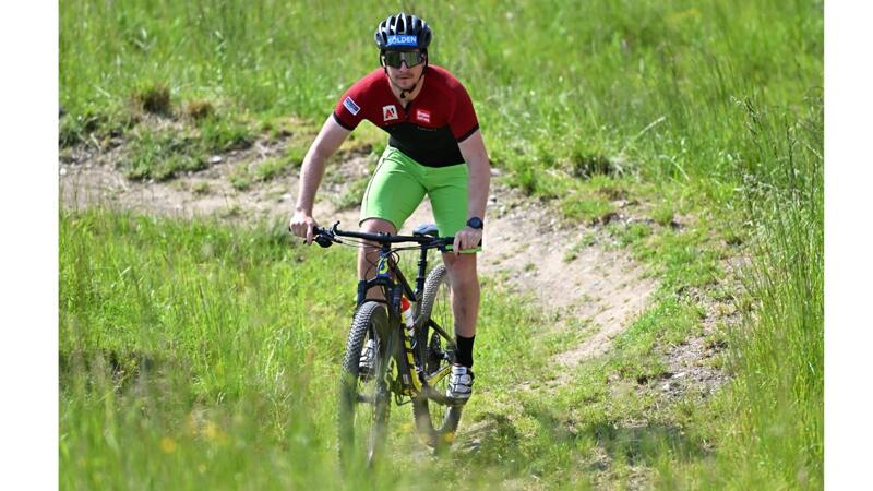 Österreichs Slalom-Asse am Bike und der Slackline - Bilder