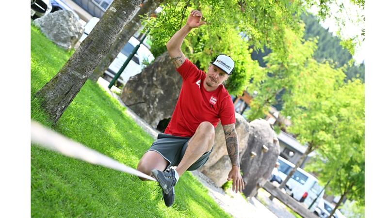 Österreichs Slalom-Asse am Bike und der Slackline - Bilder