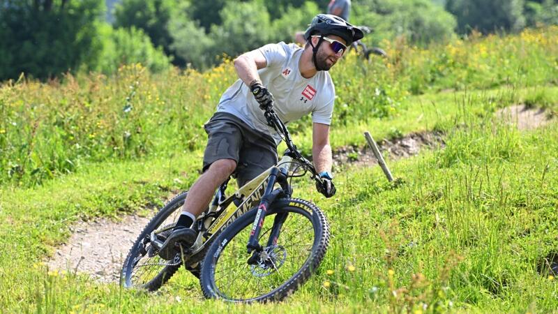 Österreichs Slalom-Asse am Bike und der Slackline - Bilder