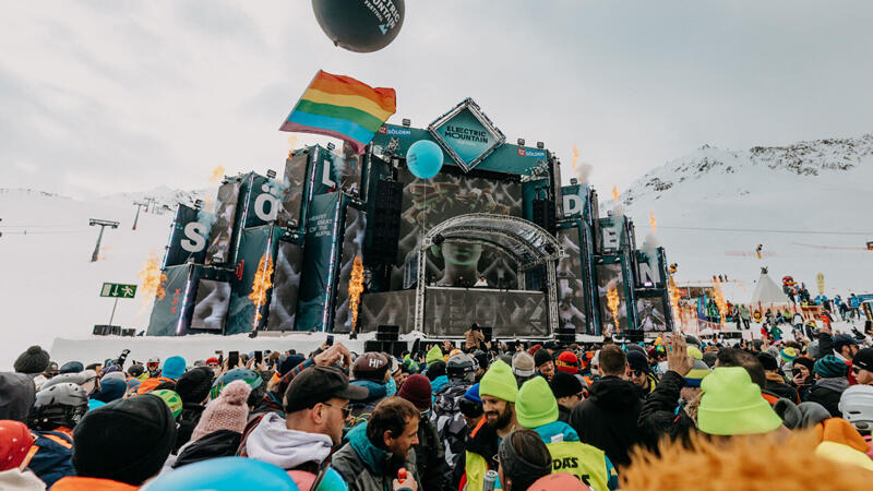 18.000 Fans bei Electric Mountain Festival : Die besten Bilder