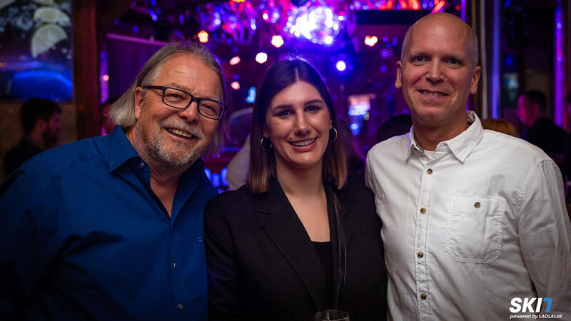 Ski1 Launch Party Diashow