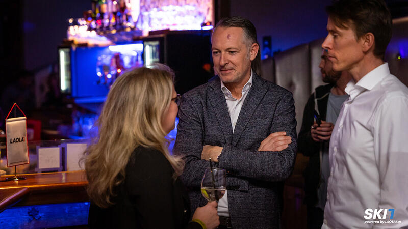 Ski1 Launch Party Diashow