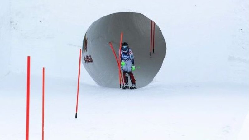 Slalom mit Hindernissen! Bilder vom "Red Bull Alpine Park"