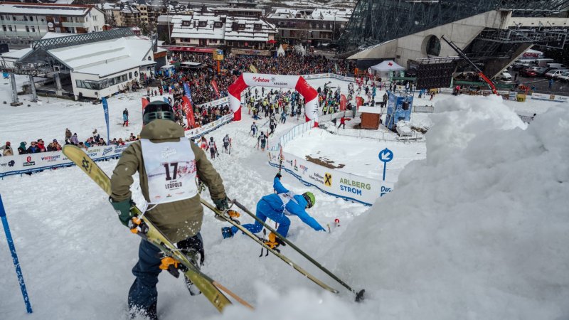 Erbarmungsloser den je! Pics vom Kult-Skirennen in St. Anton