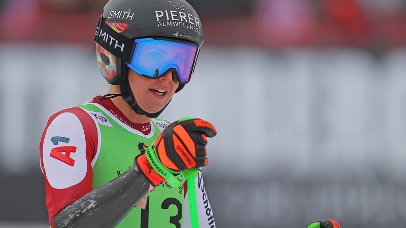 Hütter über Kugel-Chance: "Sie muss in der Garage stehen"