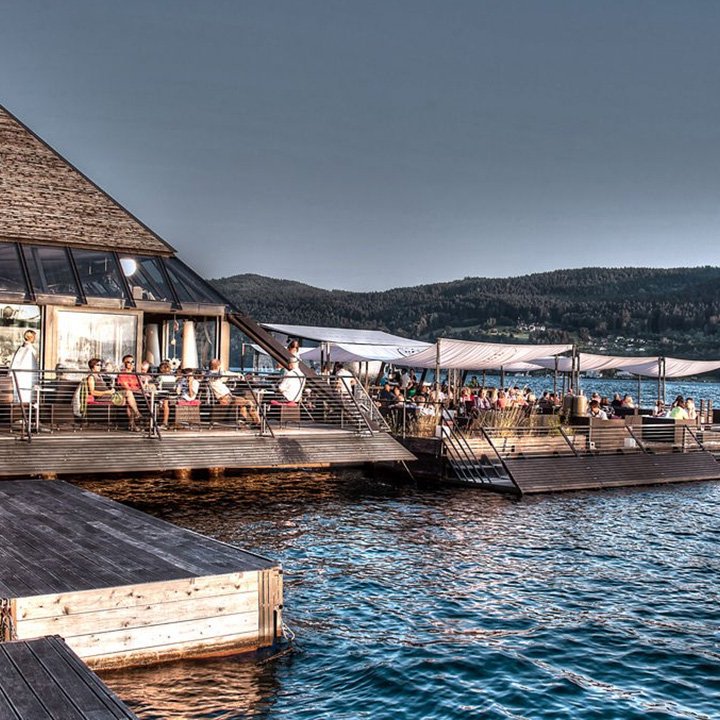 Urlaubsflair am Ufer: 7 Restaurants direkt am Wasser