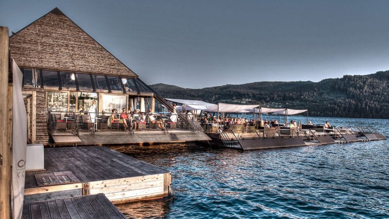 Urlaubsflair am Ufer: 7 Restaurants direkt am Wasser