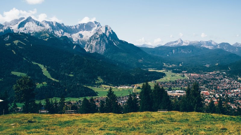 Zwischen Himmel und Hölle: Der Abfahrts-Klassiker im Sommer