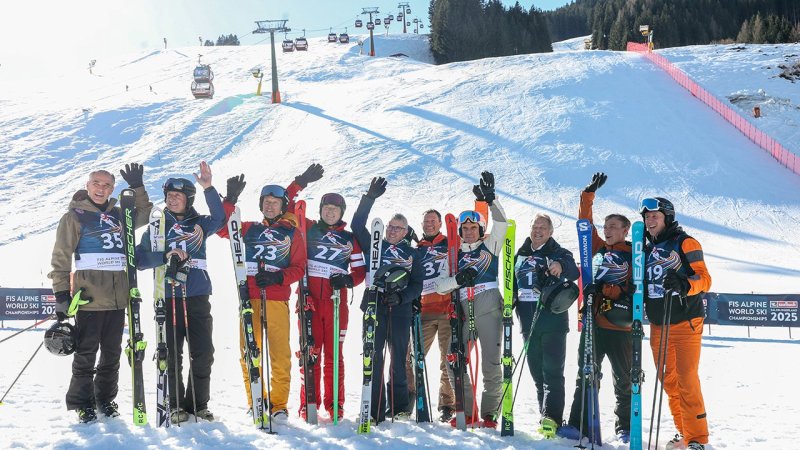 "Klassentreffen" der Ski-Legenden - Bilder aus Saalbach
