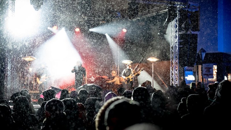 Infos: Skiopenings am Arlberg, in Schladming und Saalbach