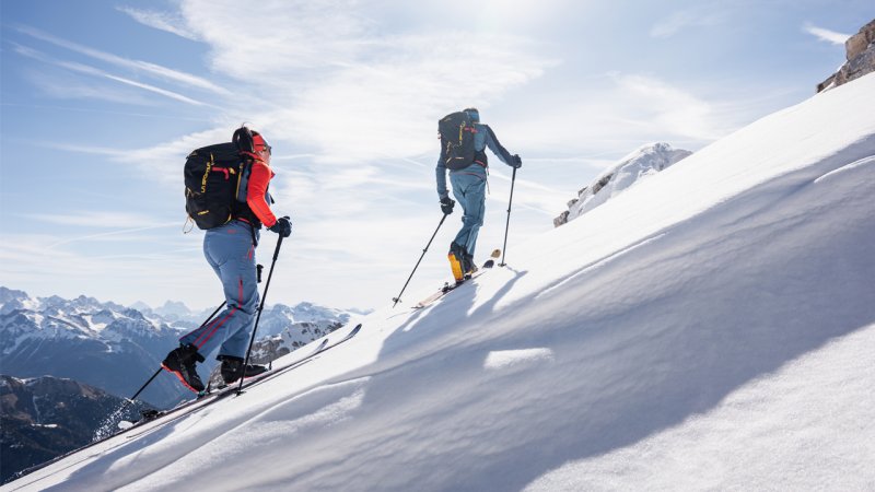 Leichtigkeit trifft Performance: So gelingt jede Skitour