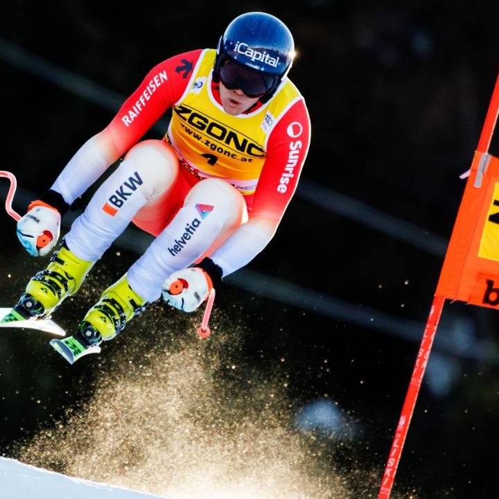 Sturz! Schweizer landet im Wengen-Training im Netz