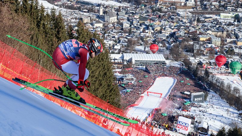 Kitzbühel 2025: Von Arnie bis Zlatan! Promis bei Streif-Show