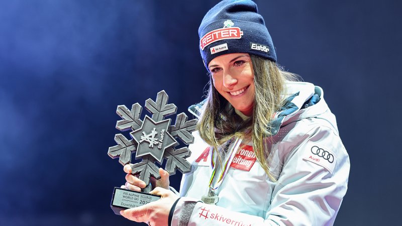 Hier erhält Mirjam Puchner ihre SILBERNE