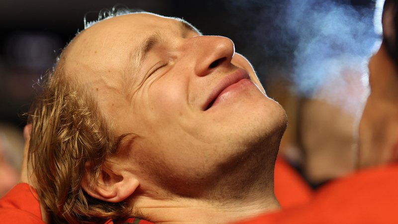 Haare ab! Odermatt und Co. glänzen mit Halbglatzen