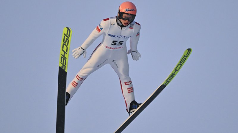 Hörl hüpft in Sapporo aufs Podest - Tschofenig im Pech